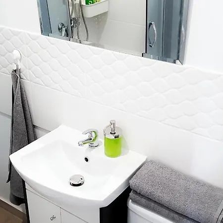 Aparthotel Astra - *
