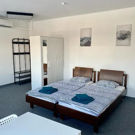 Aparthotel Astra - *