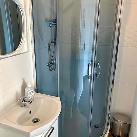 Astra Aparthotel