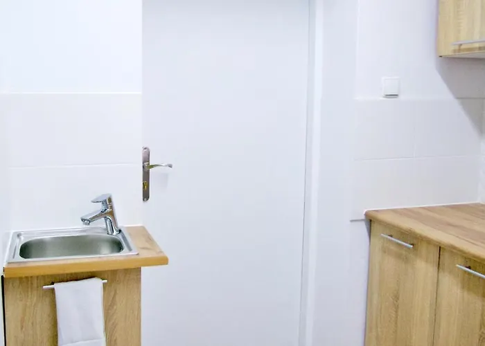 Апарт-отель Astra - 3*