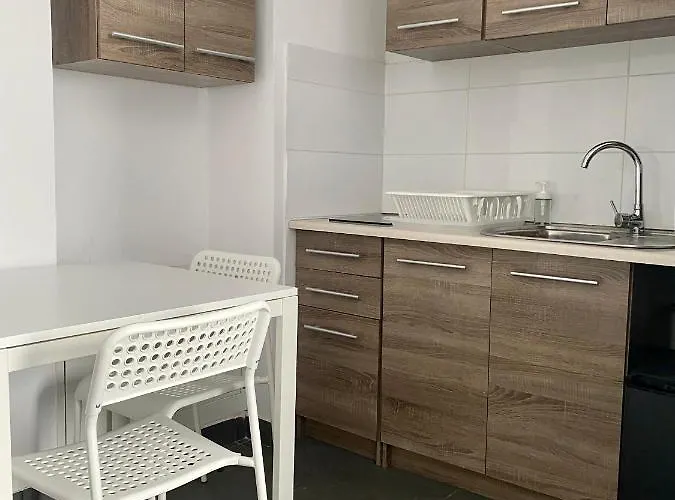 Aparthotel Astra - 3*